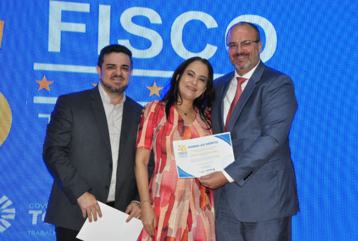Celebrando 35 Anos de Fisco no Tocantins: Dr. Sandro Armando Recebe Honraria por sua Contribuição à Fazenda Pública